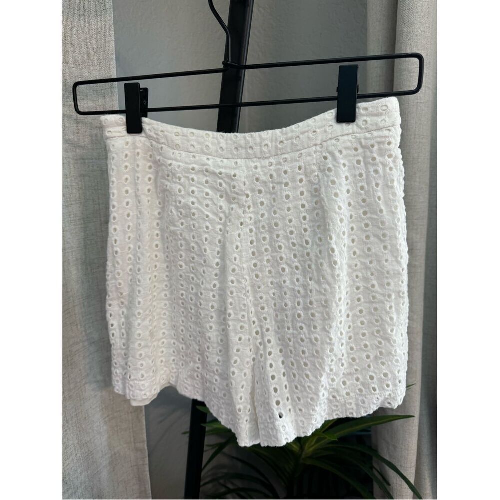 Gianni Bini Eyelet Girly Coquette White  Shorts‎ XS